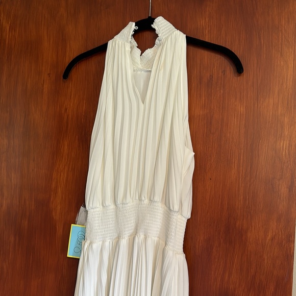 NWT CeCe Pleated Halter Midi Dress sz XS - NWT & Medium Like New - Picture 7 of 11